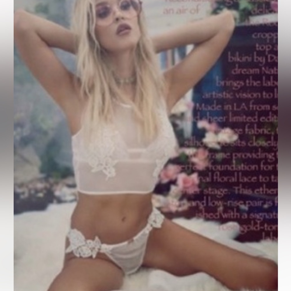 NWT REVOLVE Daydream Nation
Jackie Rodes Mesh Panty Size : S, M